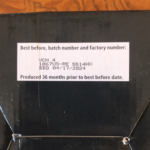 Reveal Cat Food Chicken Selection in broth Limited Edition 12 pack box New - Picture 4 of 5